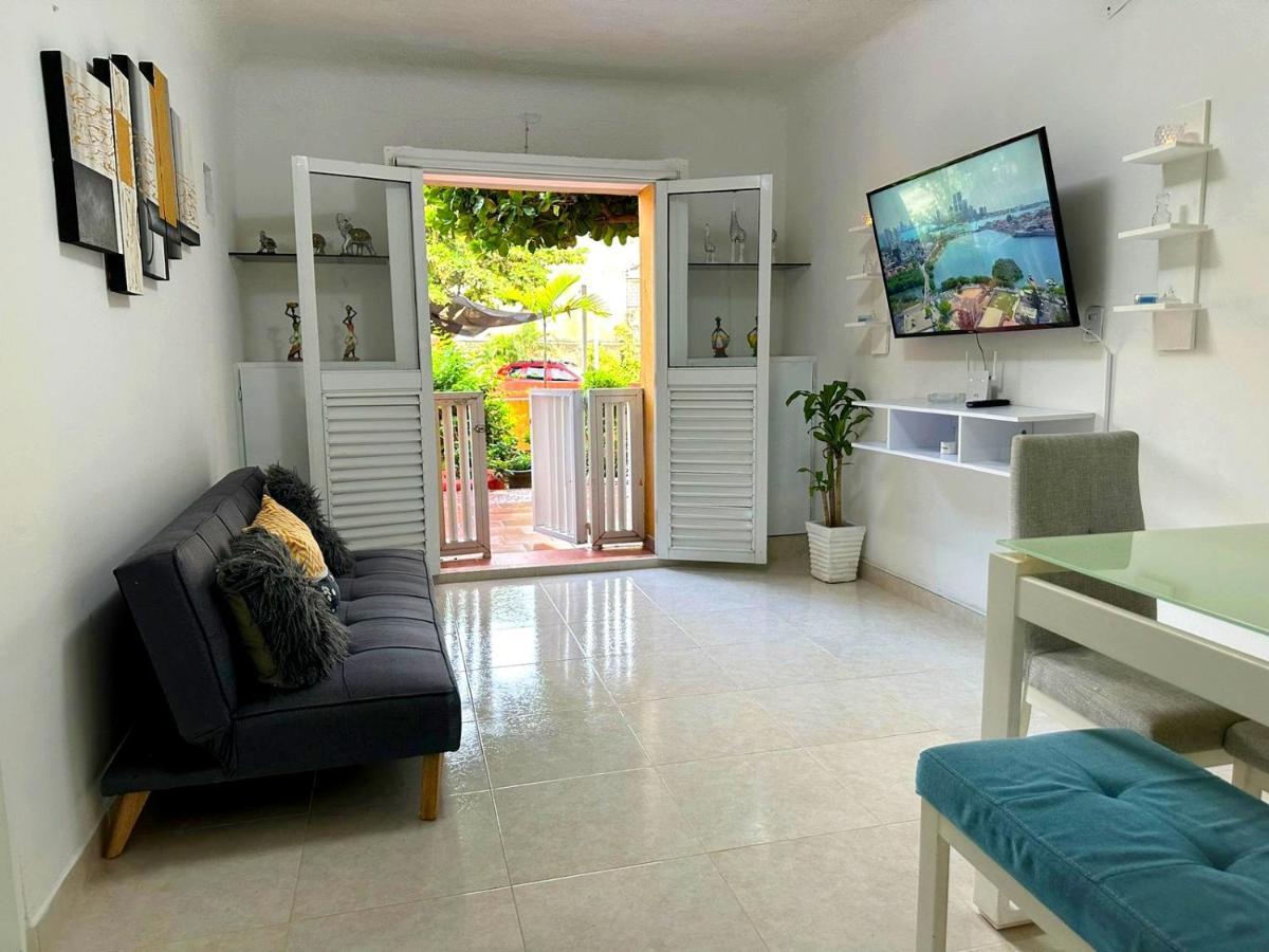 Ana Ciudad Amurallada * Cartagena (Kolumbien)